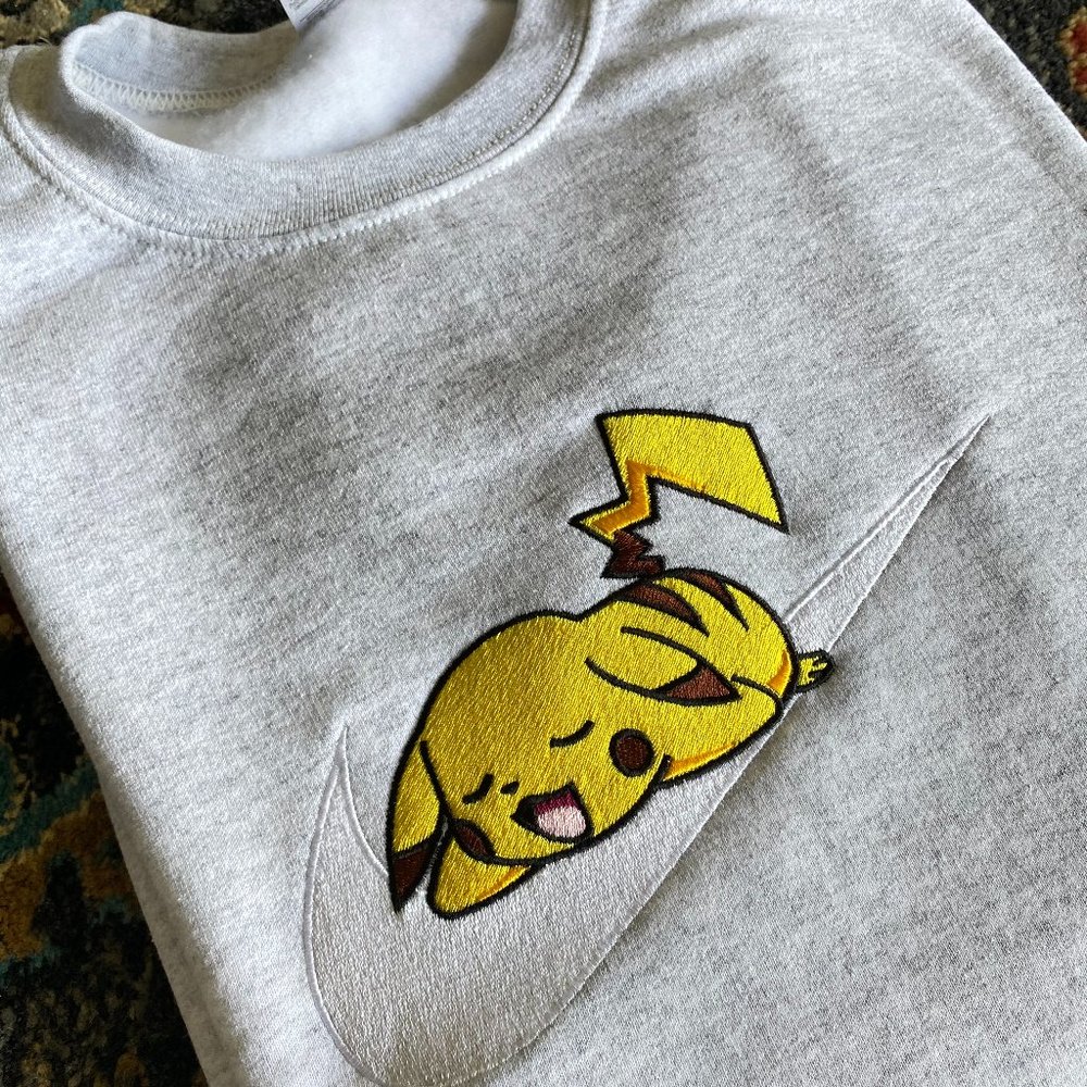 Pikachu custom CREWNECK